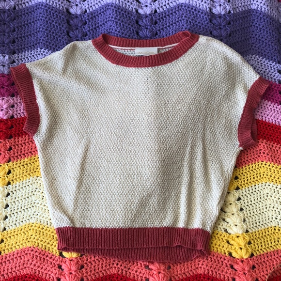 Modcloth Tops - ModCloth ringer shirt too large cream dusty rose